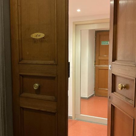 Apostoli IX Apartment ฟลอเรนซ์ ภายนอก รูปภาพ